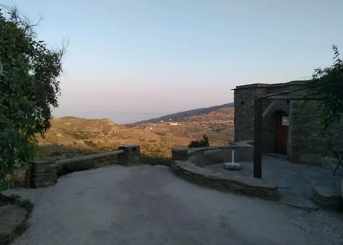 Xoxlakas Stone House - χοχλακασ πετρινο σπιτι Сasa de vacaciones