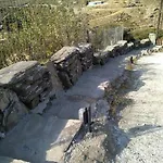 Xoxlakas Stone House - χοχλακασ πετρινο σπιτι Сasa de vacaciones *
