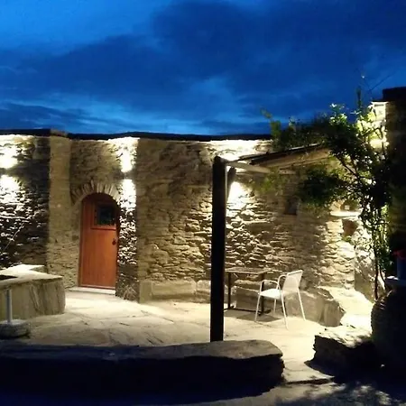 Xoxlakas Stone House - χοχλακασ πετρινο σπιτι Casa de Férias