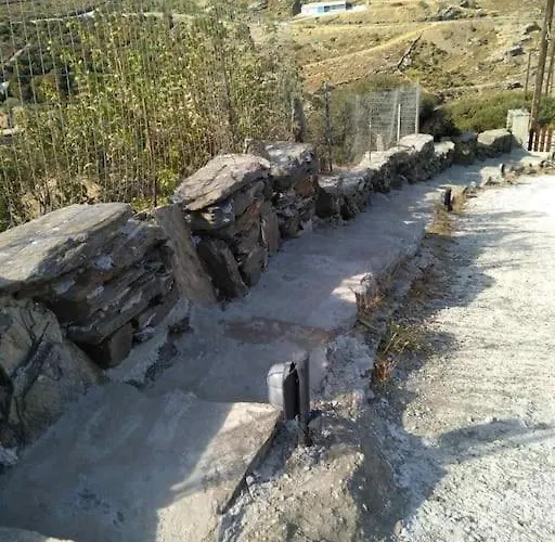 Xoxlakas Stone House - χοχλακασ πετρινο σπιτι 度假居 *